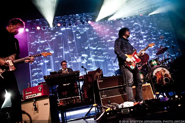 Wilco klar med single