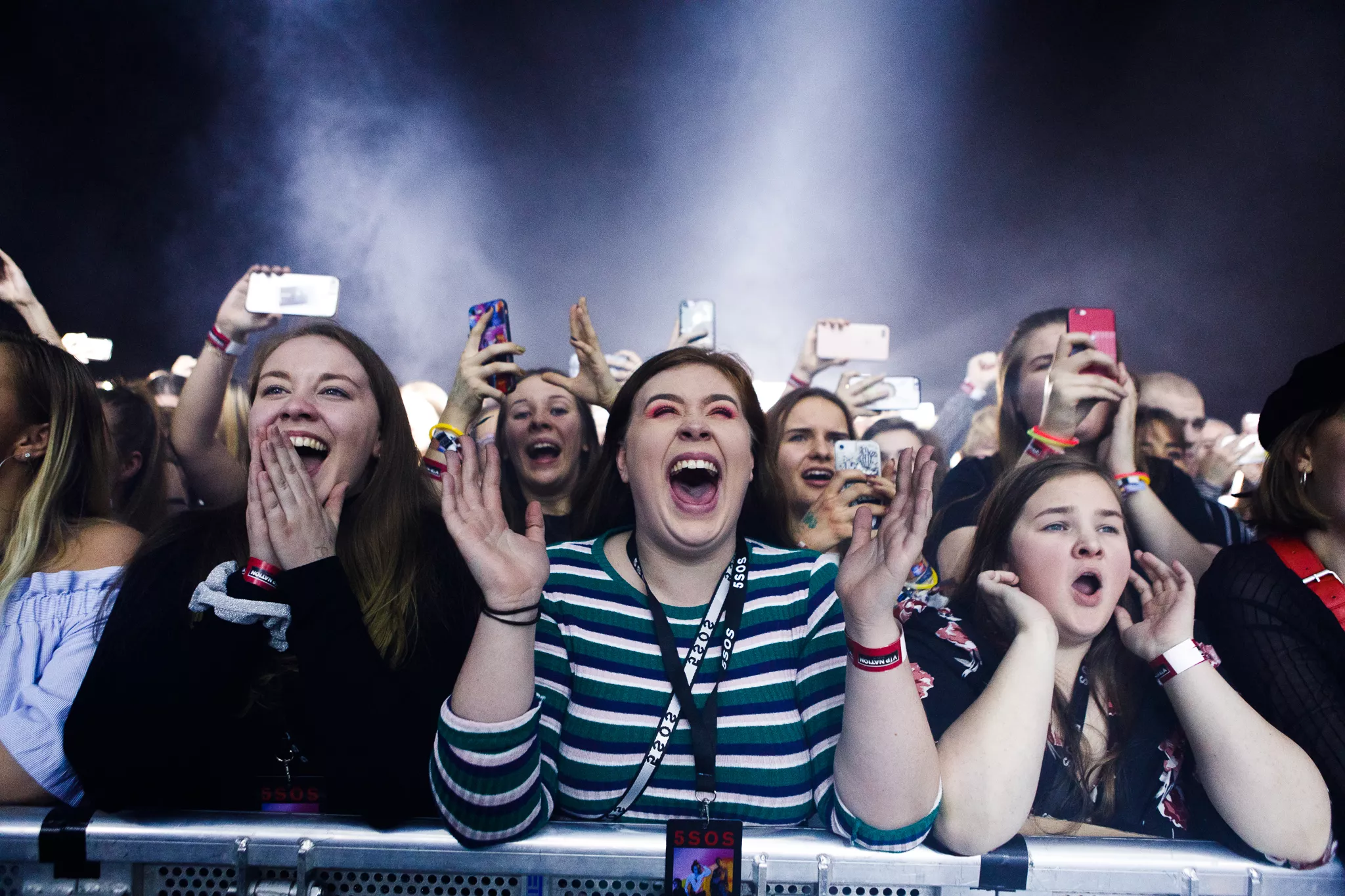 GALLERI: 5 Seconds of Summer tryllebandt tusinde teenagere