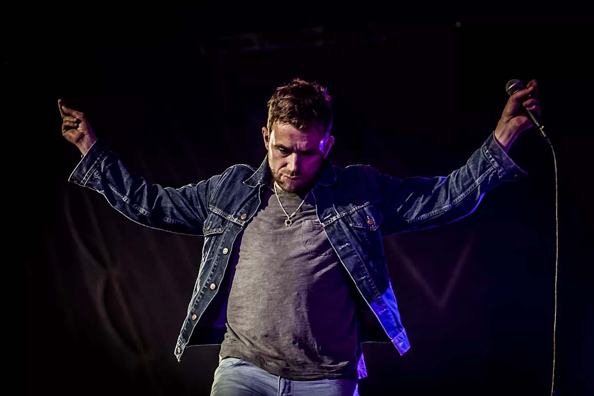 Damon Albarn skriver Alice i Eventyrland-musical