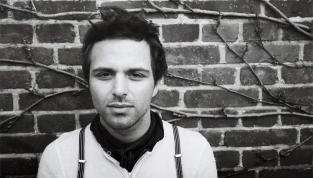 Choir Of Young Believers skriver kontrakt i USA