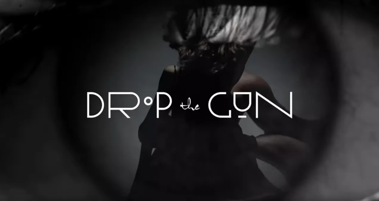 Tung elektronisk pop i letbenet imitation