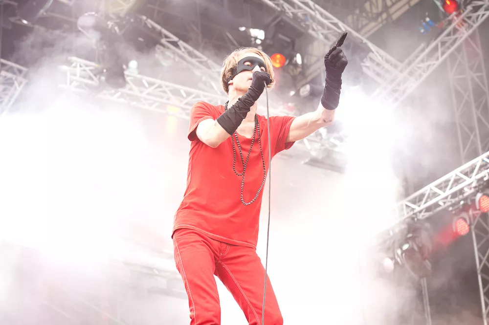 bob hund: Peace & Love 2011, Utopia