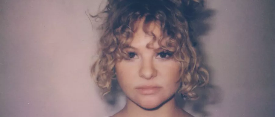 Sandheden ligger i fortidens velkendte toner