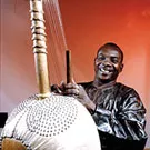 Interview: Alt drejer om Toumani Diabate
