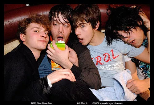 Klaxons: Det har været åndssvagt sjovt at indspille "Surfing The Void"