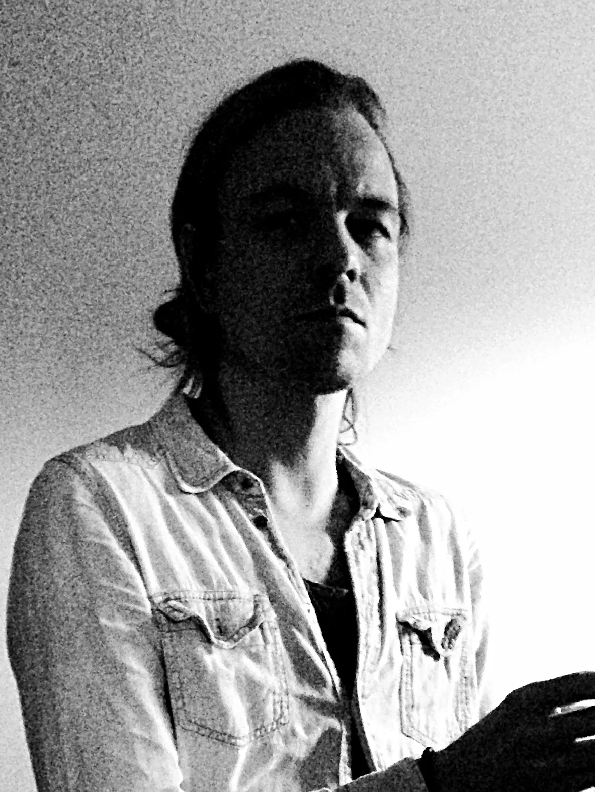 Helgi Jonsson – med Tina Dickow i bandet – er klar med opvarmning til weekendens koncerter