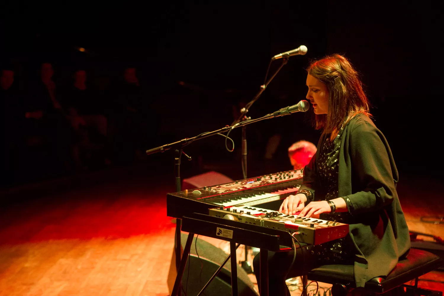 Broken Twin giver ekstrakoncert – hendes hidtil største