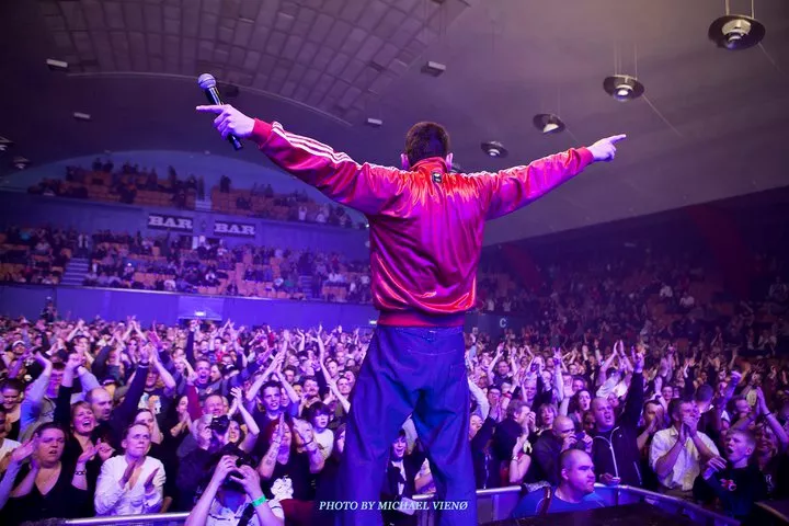 Jubilæumsfest med dansk hiphops tunge drenge 