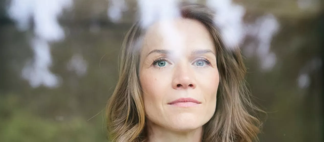 Stilsikker debut i moden alder