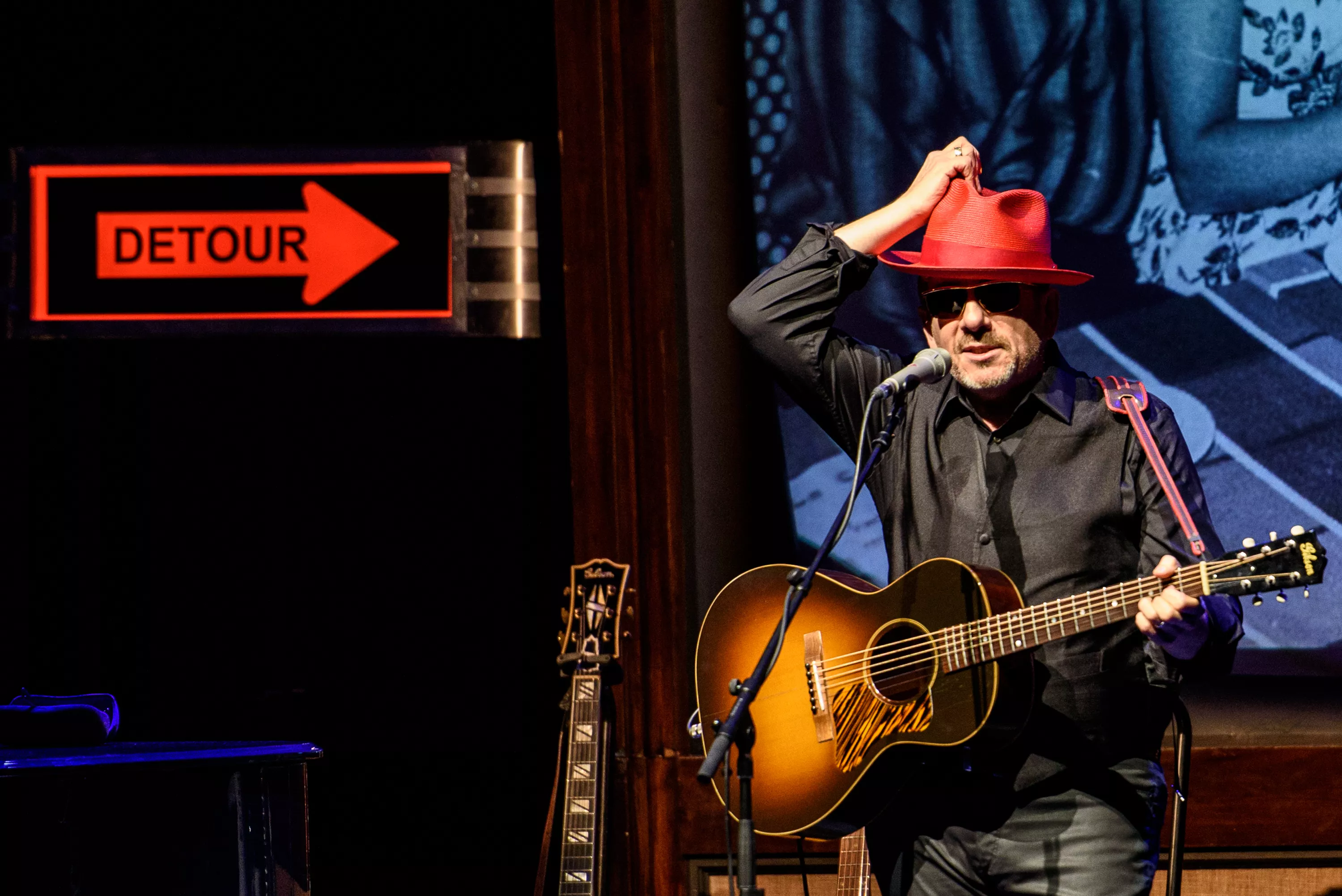 Göta Lejon, Stockholm - Elvis Costello