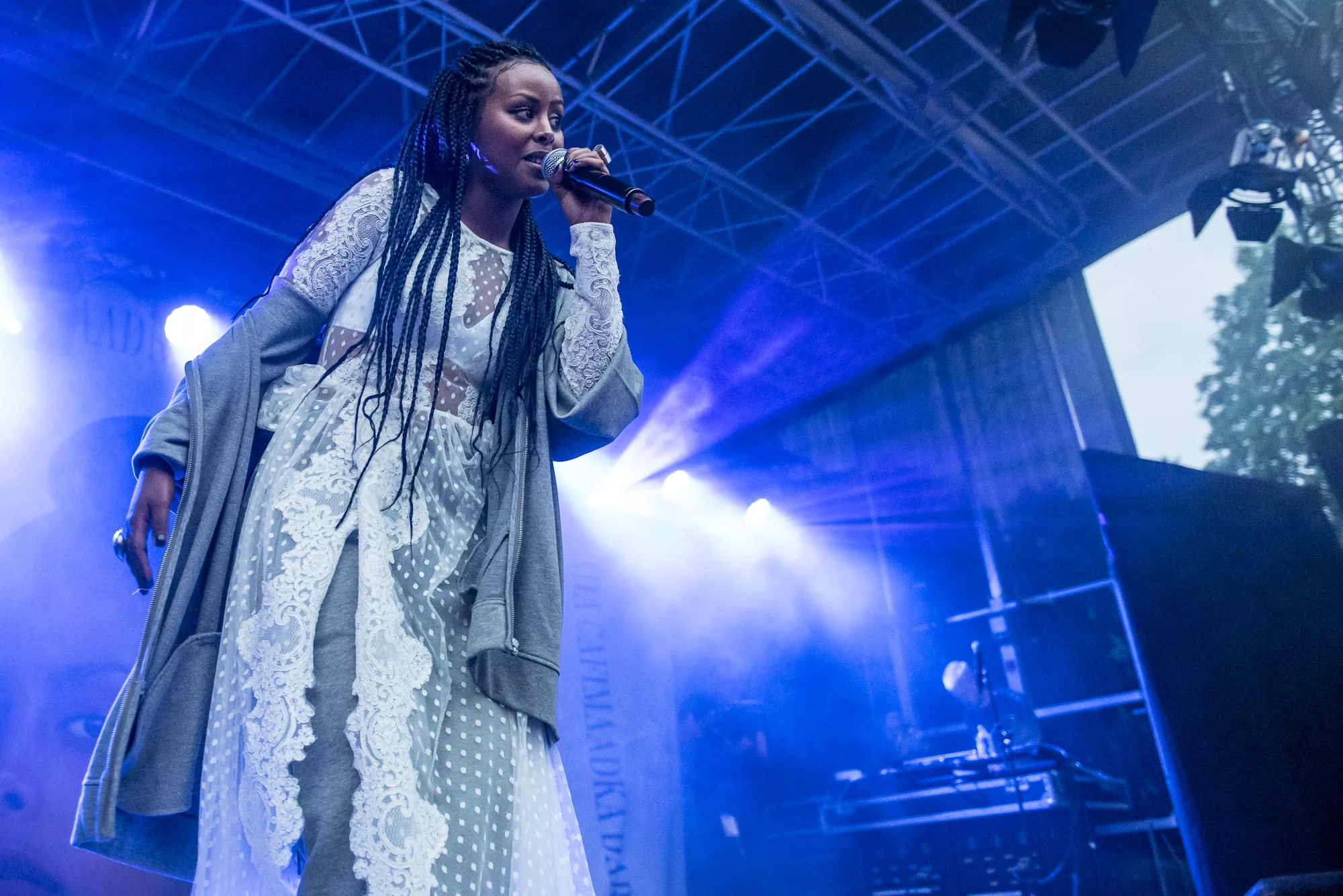 Vemodig R&B som känns nu, nu, nu