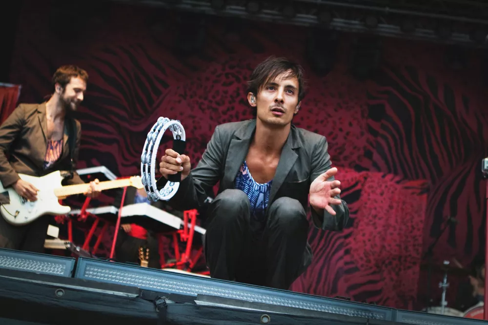 Daniel Adams-Ray släpper liveskiva