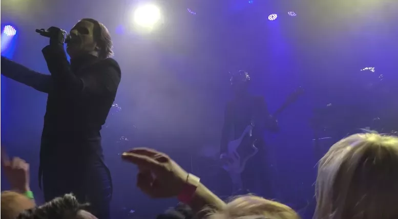 Hör Ghost premiärspela två nya låtar