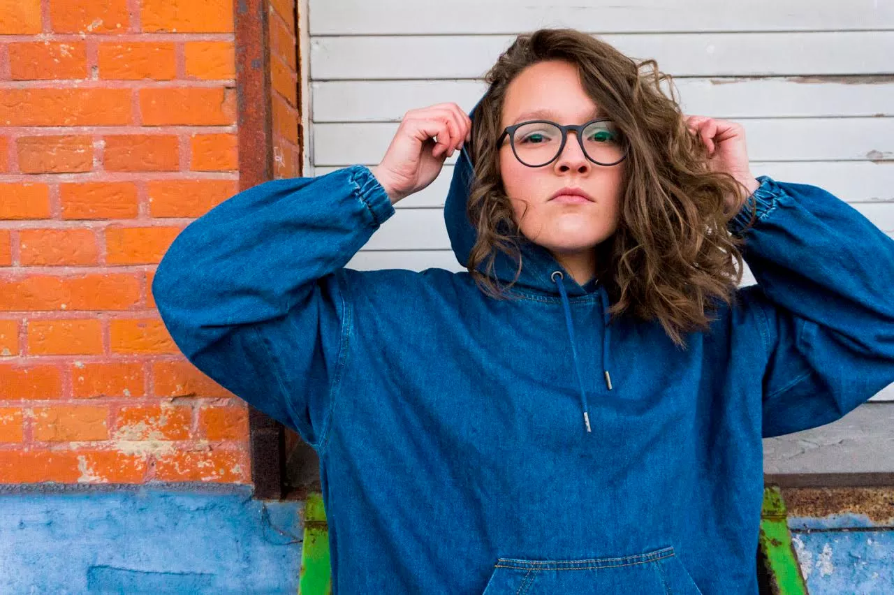 ANMELDELSE: Velspillet triphop-debut uden de store overraskelser
