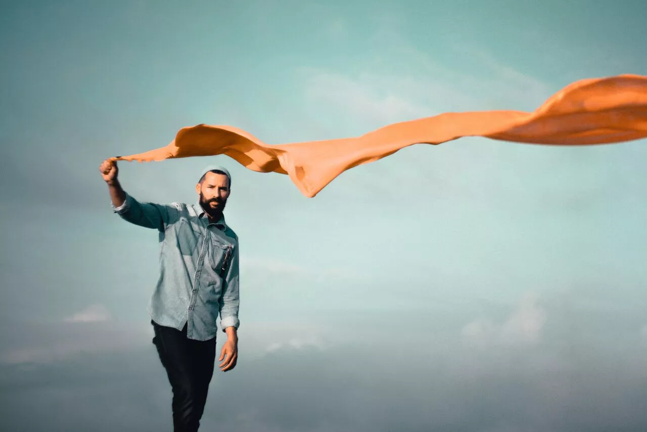 Isam B giver a cappella-koncerter i kirker