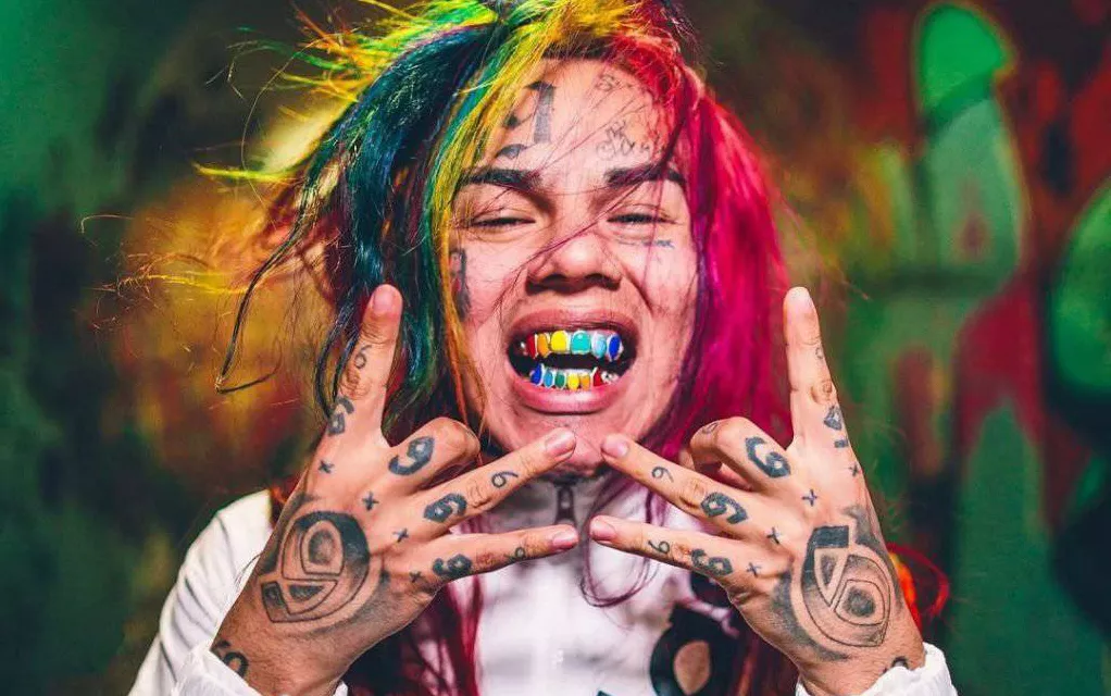Tekashi 6ix9ine udgiver meget omtalt album 