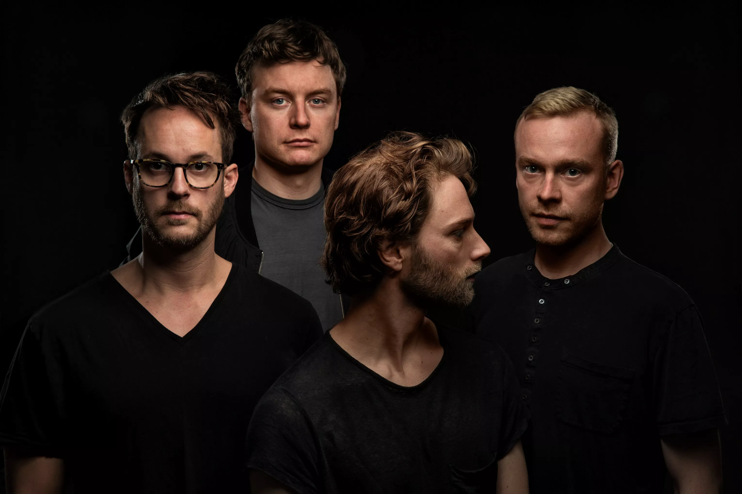 Indspil Turboweekends nye album, inden du hører det