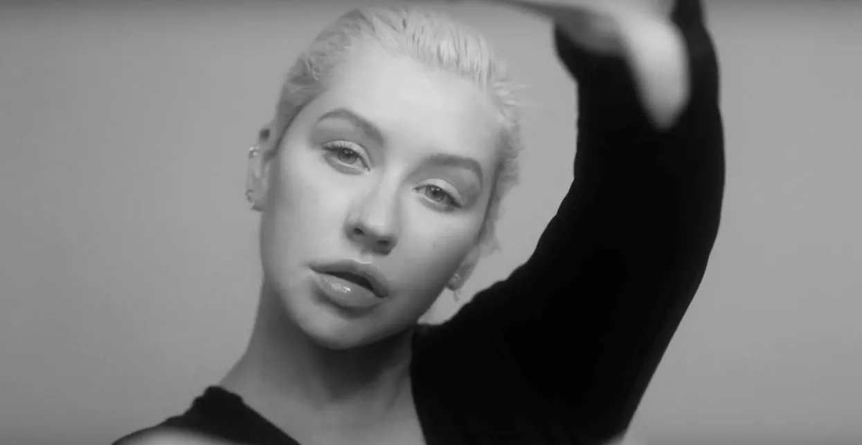 Christina Aguilera genudgiver legendarisk album