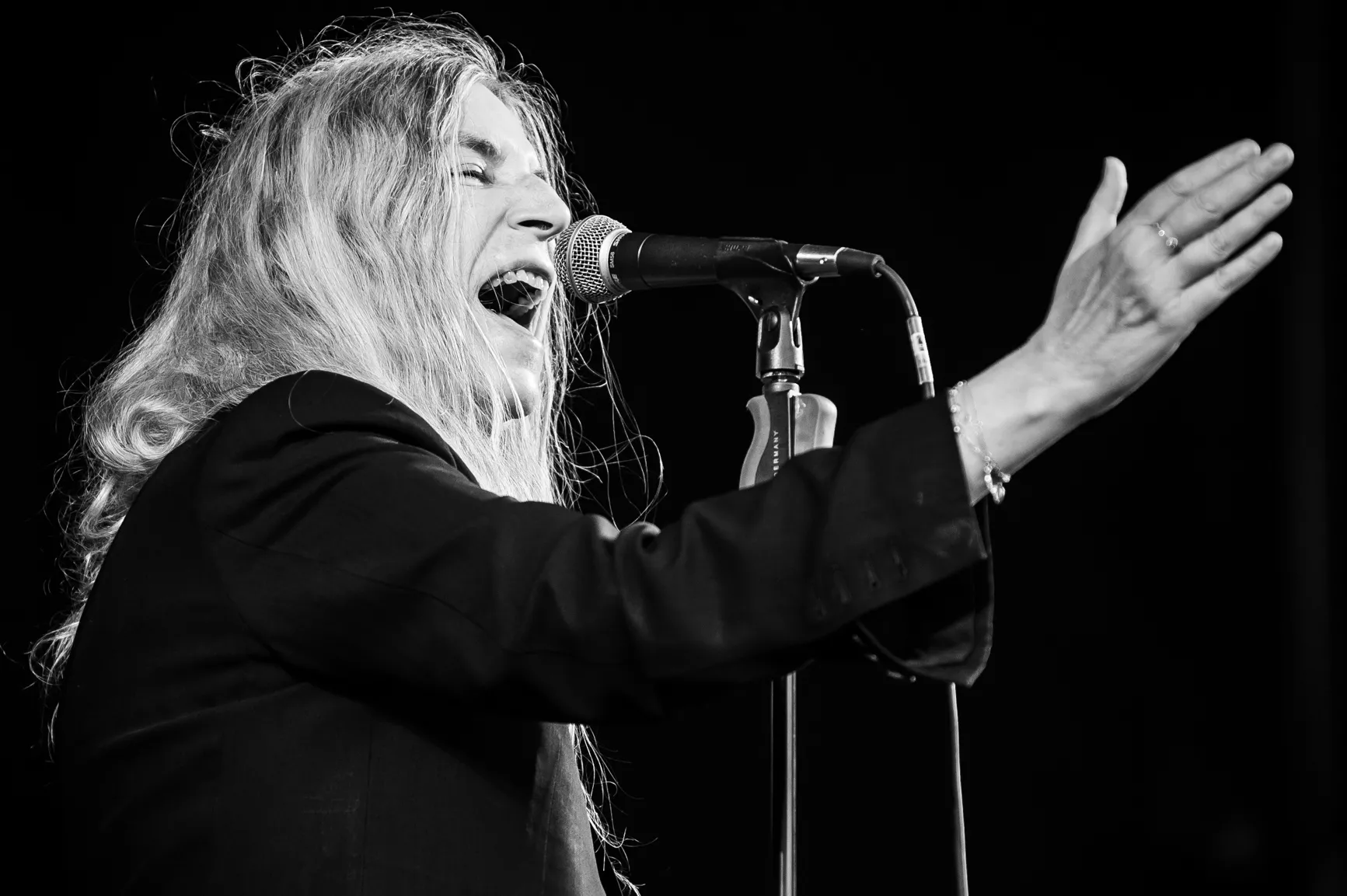 VIDEO: Patti Smith synger for valg-ventende newyorkere