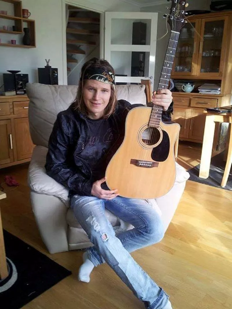 Han gick hem när Dave Grohl bröt benet