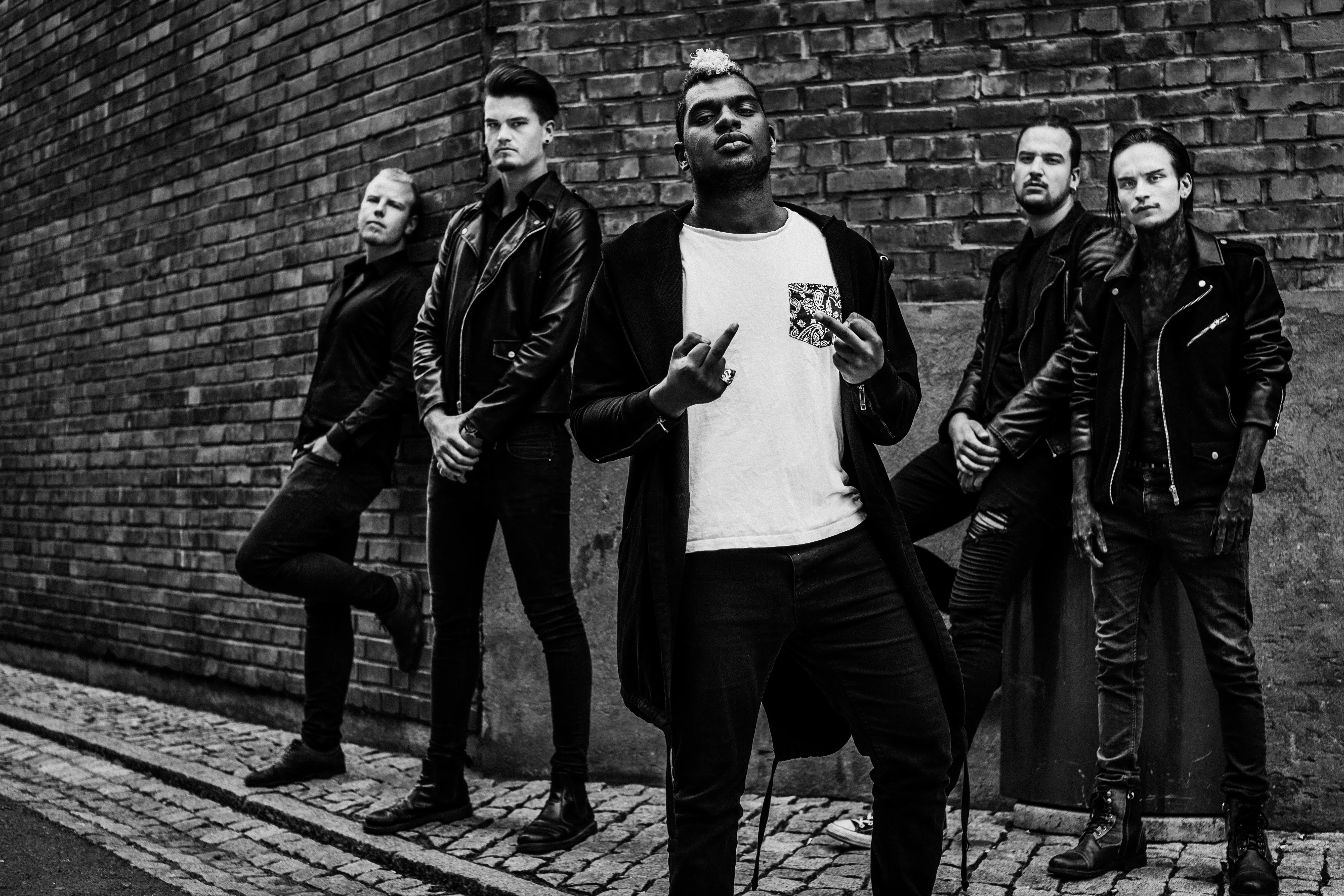 Middelmådig debut fra et ellers overbevisende band