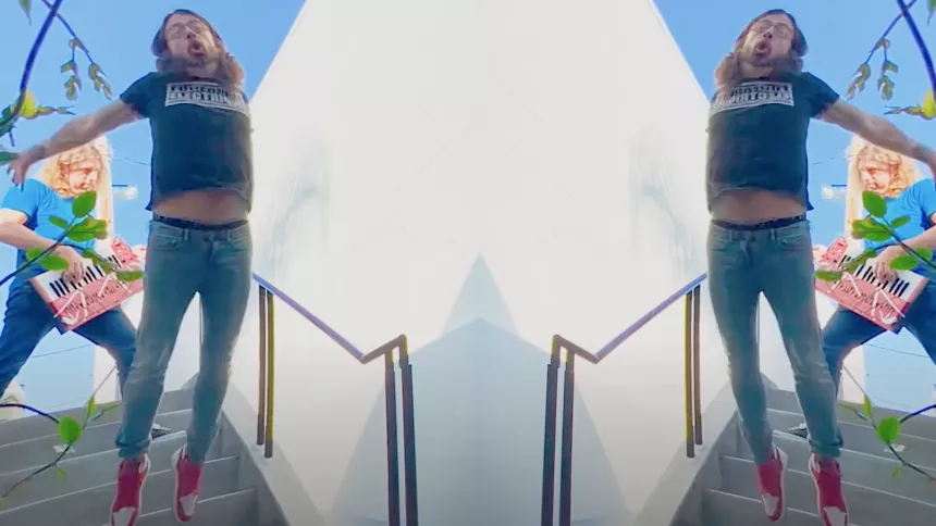 VIDEO: Dave Grohl og Greg Kurstin fortolker Van Halen-klassiker