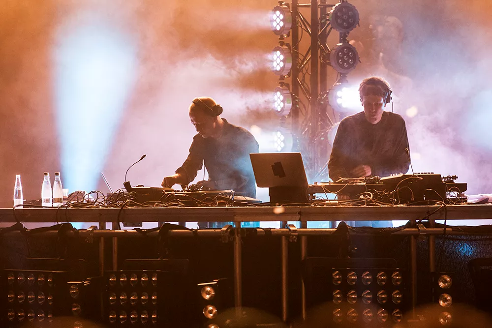 Den Sorte Skole : Bøgescenerne, Smukfest