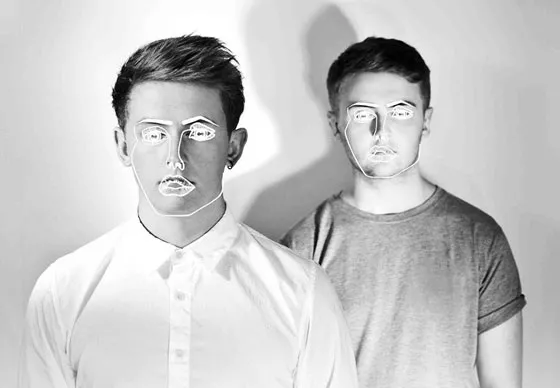 Celebert besök på Disclosures debut