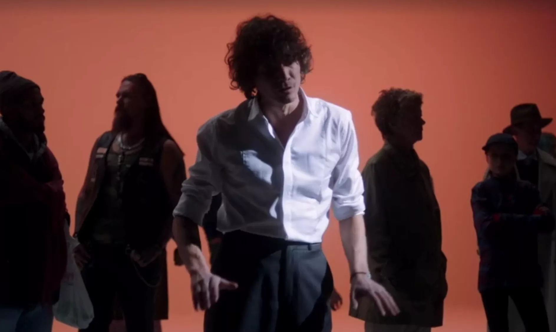 Se Håkan Hellströms nya video