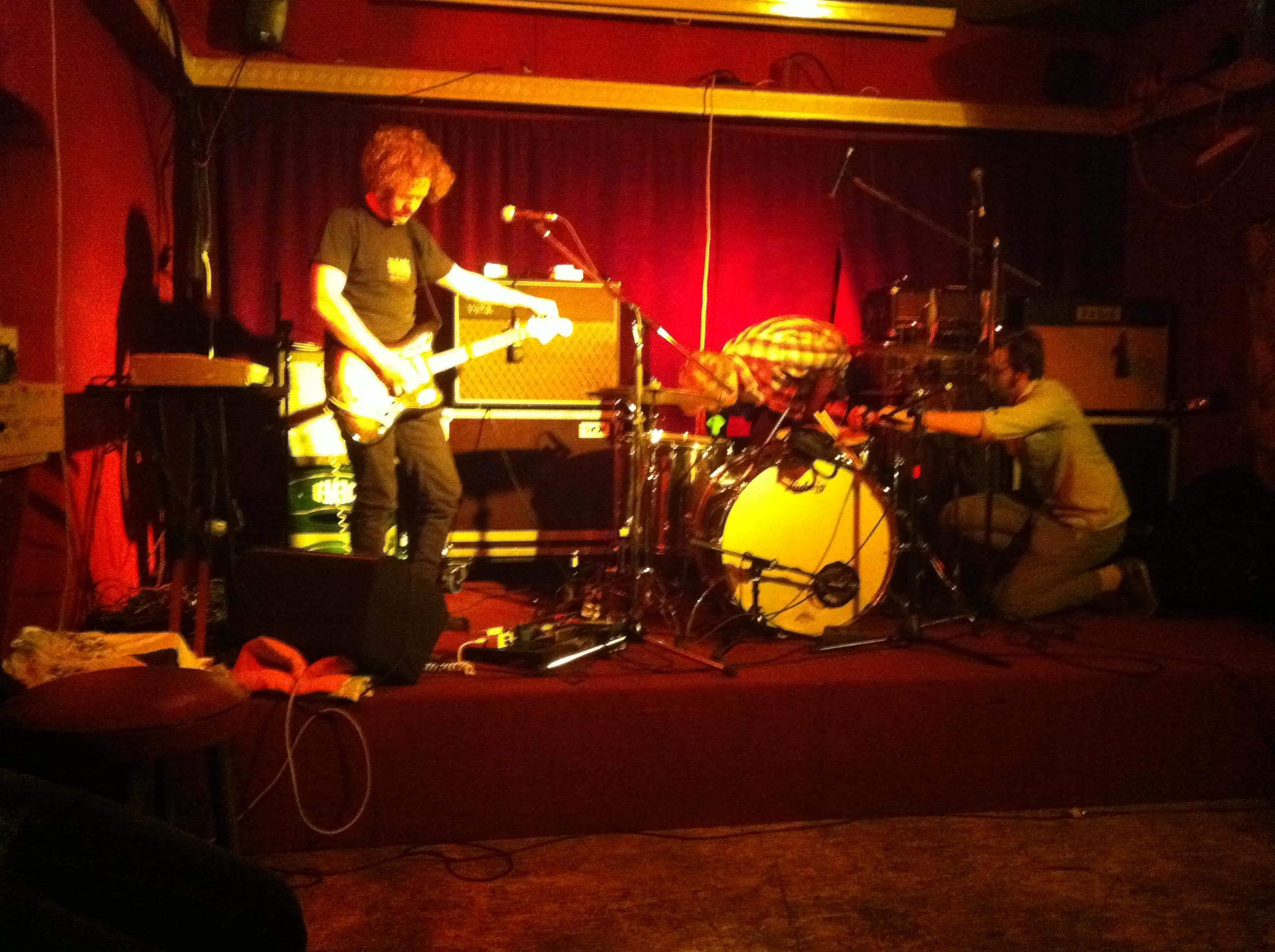 Mescalin, baby og Battle Bossanova i Tyskland – en tourdagbog (del 1)  