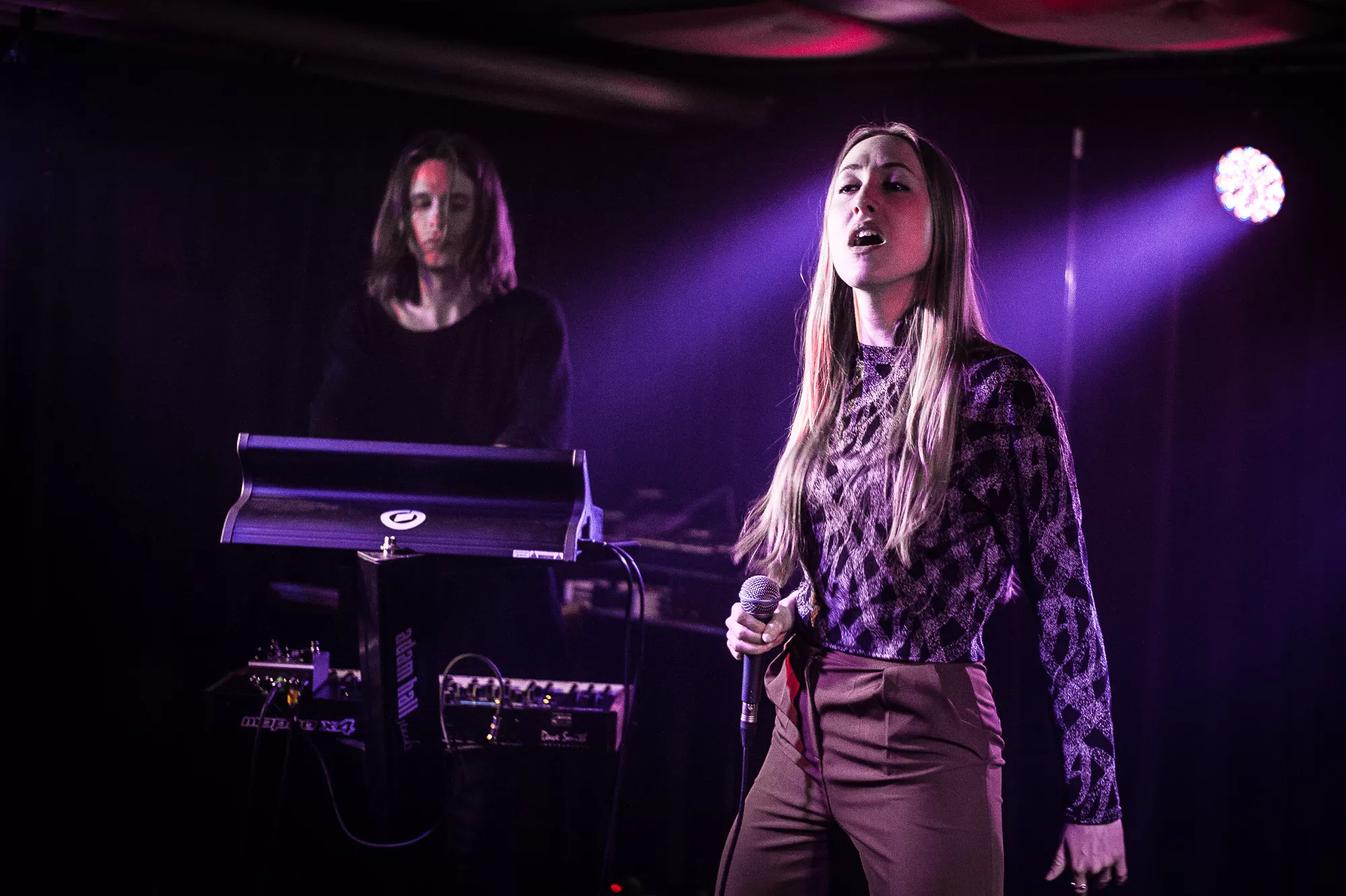 JÆRV giver gratis intimkoncert efter rost udgivelse