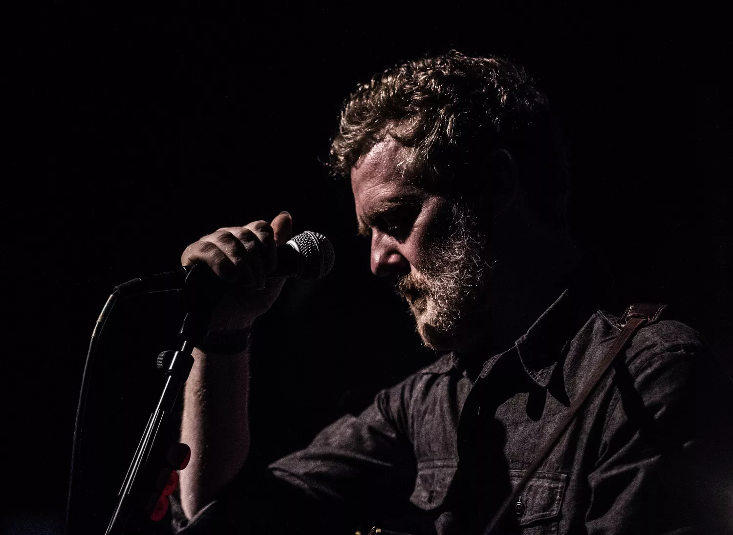 Hvilende tungt på inspirationskilders skuldre