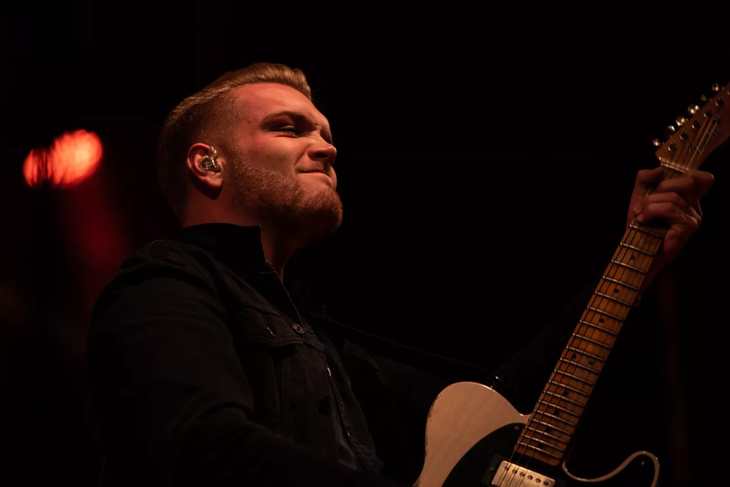 Thy-spillested genåbner med siddende afstands-koncerter udenfor