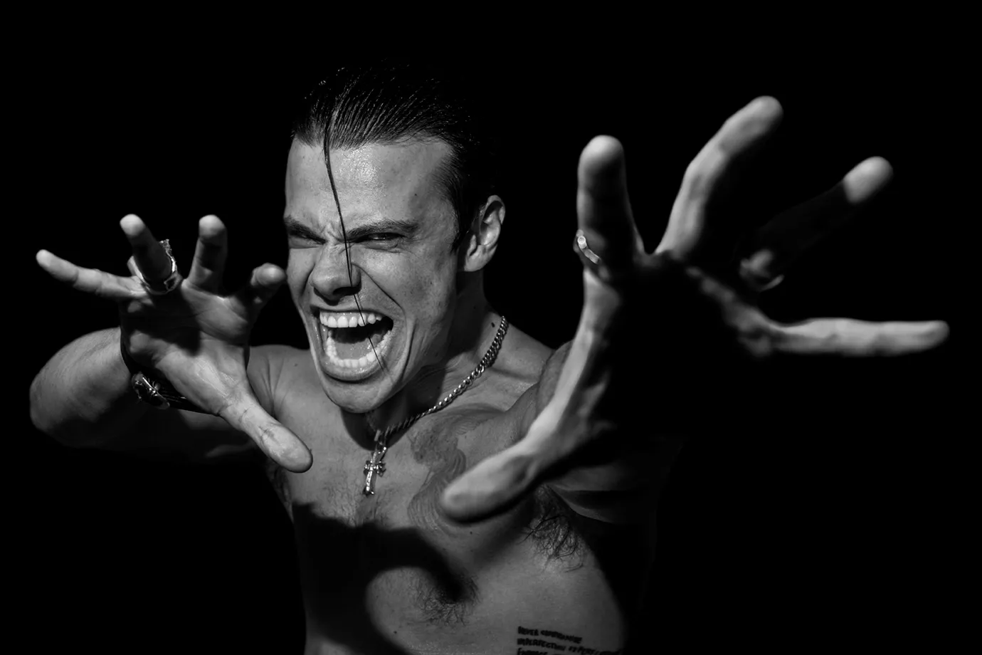 Hvor meget mere får man reelt på Yungbluds "nye" album?