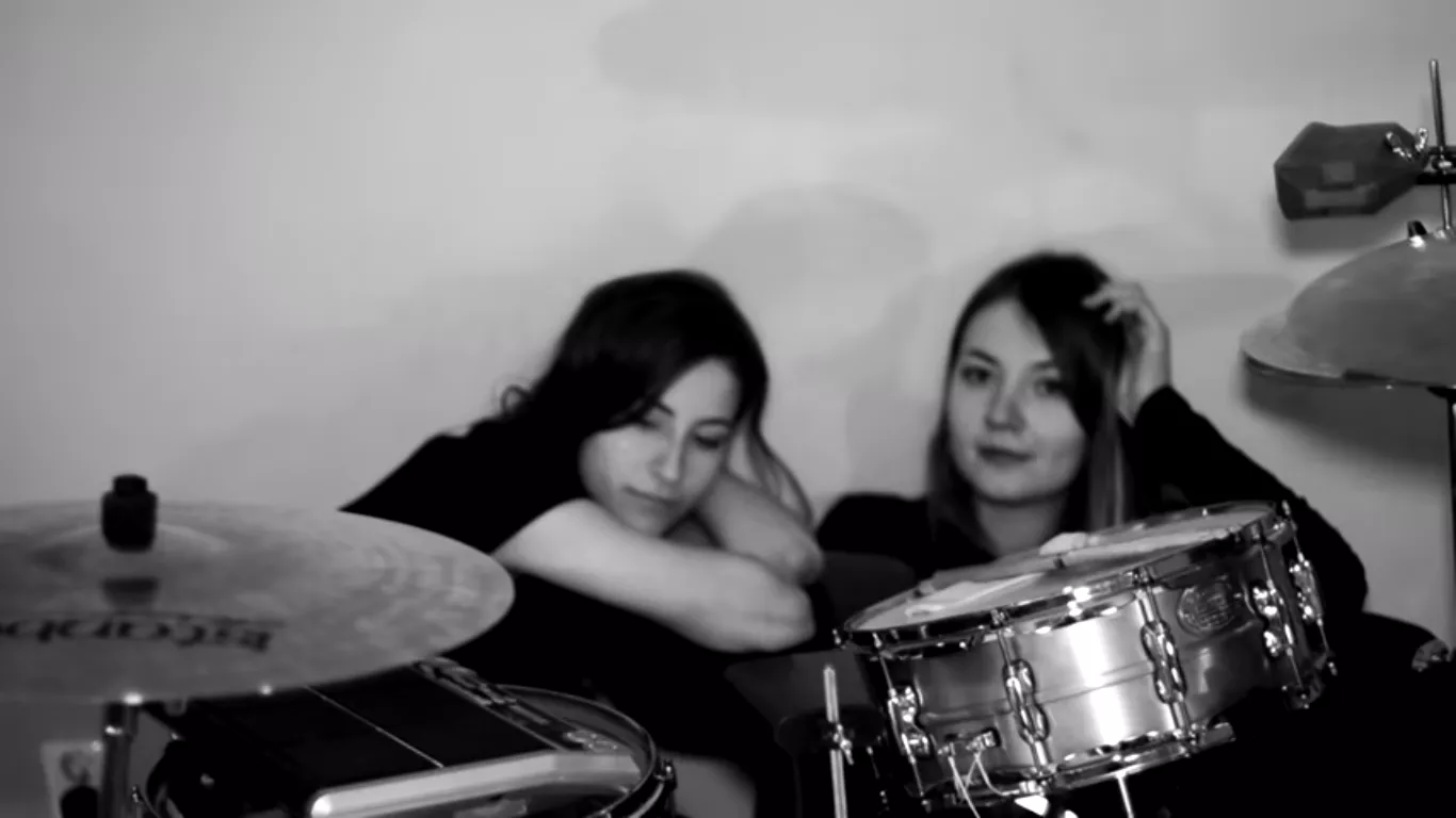 VIDEOPREMIÄR: Pale Honey - Youth