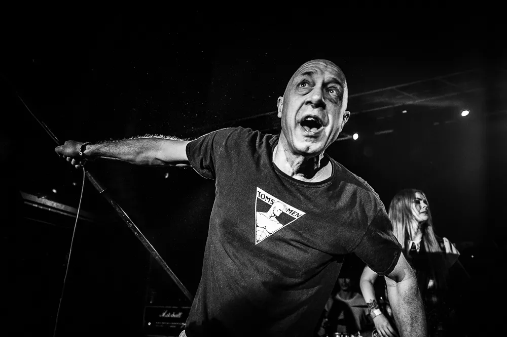 Det svenska punkbråket fortsätter – "Jag är skitförbannad och ledsen"