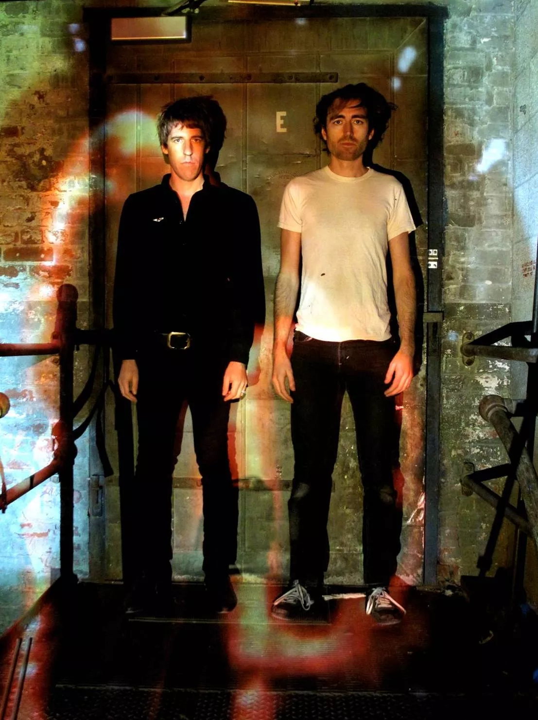 A Place To Bury Strangers til Aarhus