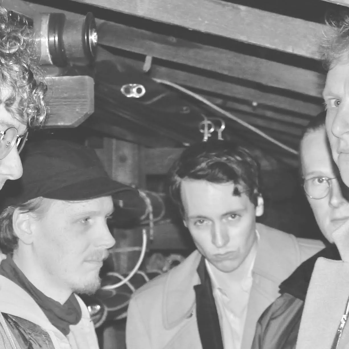 Mørk og følsom debut – lidt forrevet i kanten