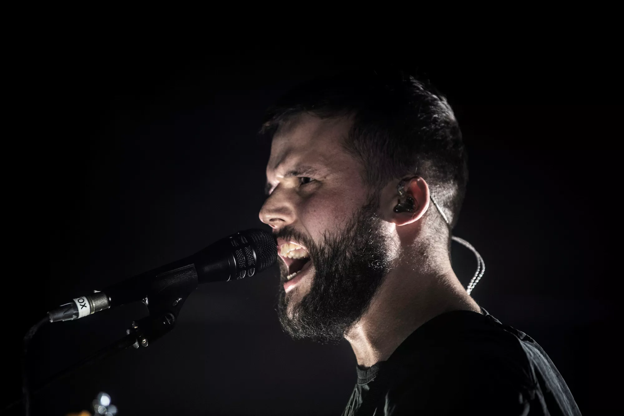 Magiske mørke – White Lies med Danmark i et nænsomt jerngreb