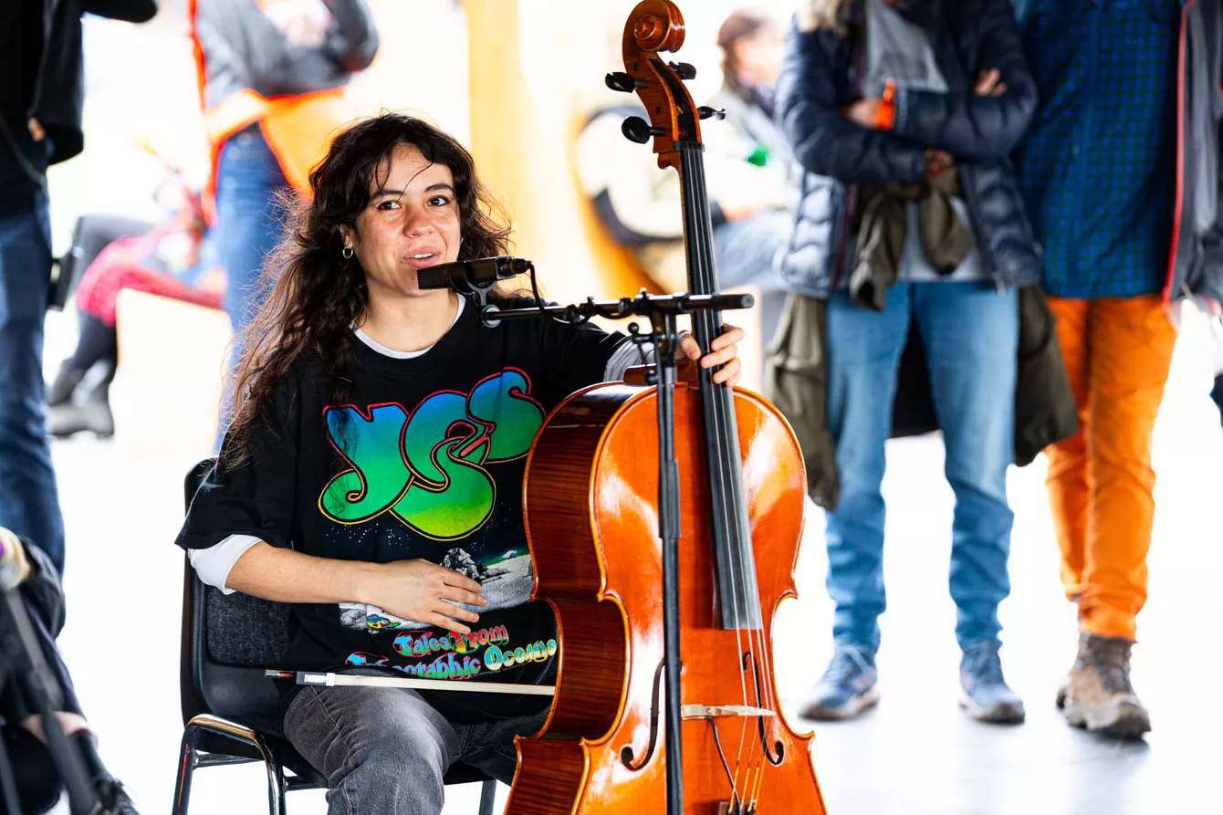 Vejrguderne kunne ikke stoppe Mabe Frattis lydeksperimenter