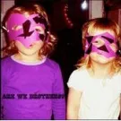 Are We Brothers? varmer op for Foals