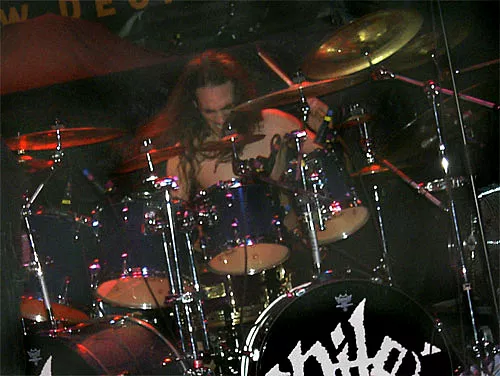 Mød Nile-trommeslageren George Kollias