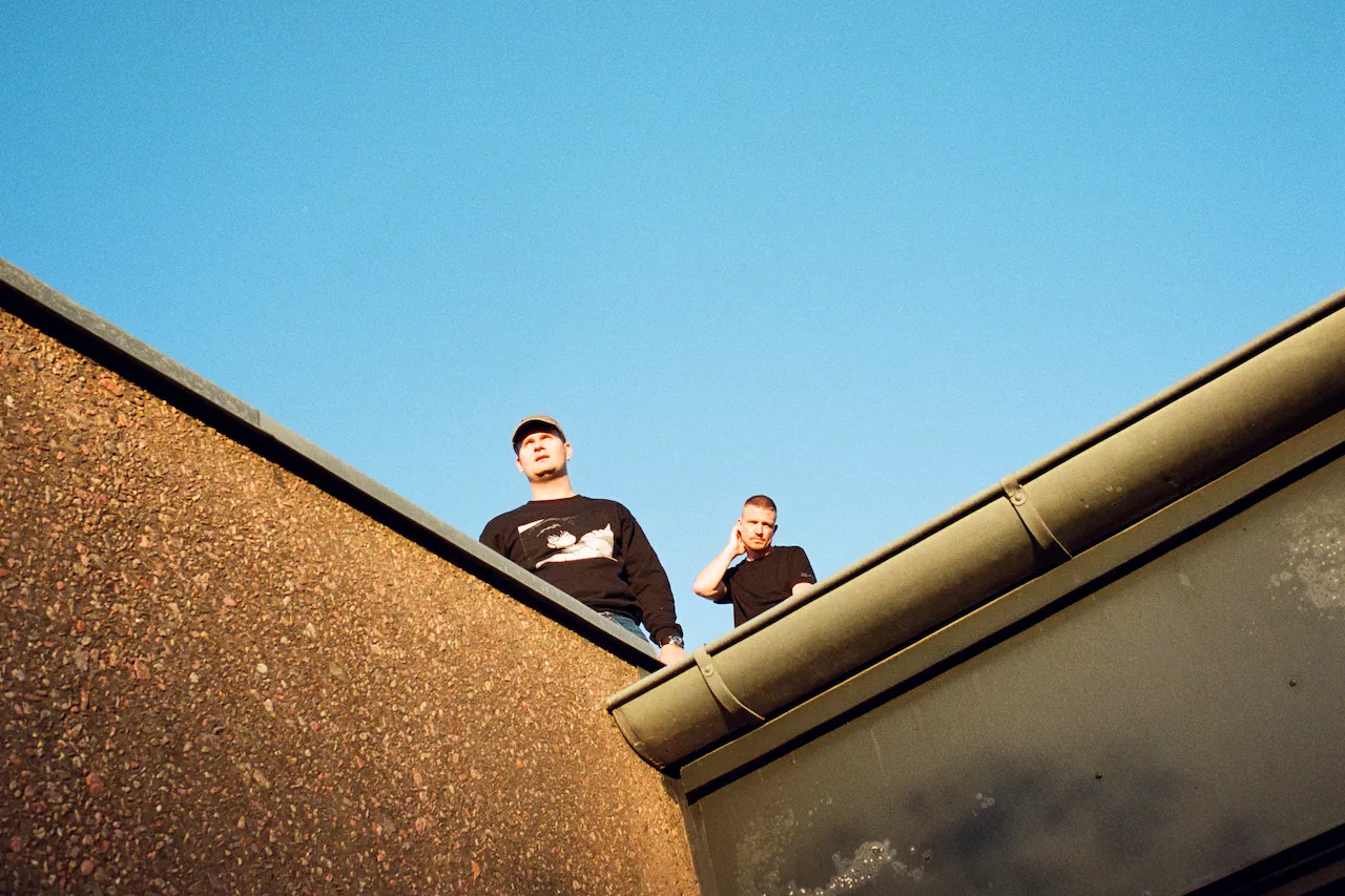 Phlake drager på efterårsturné i 2022