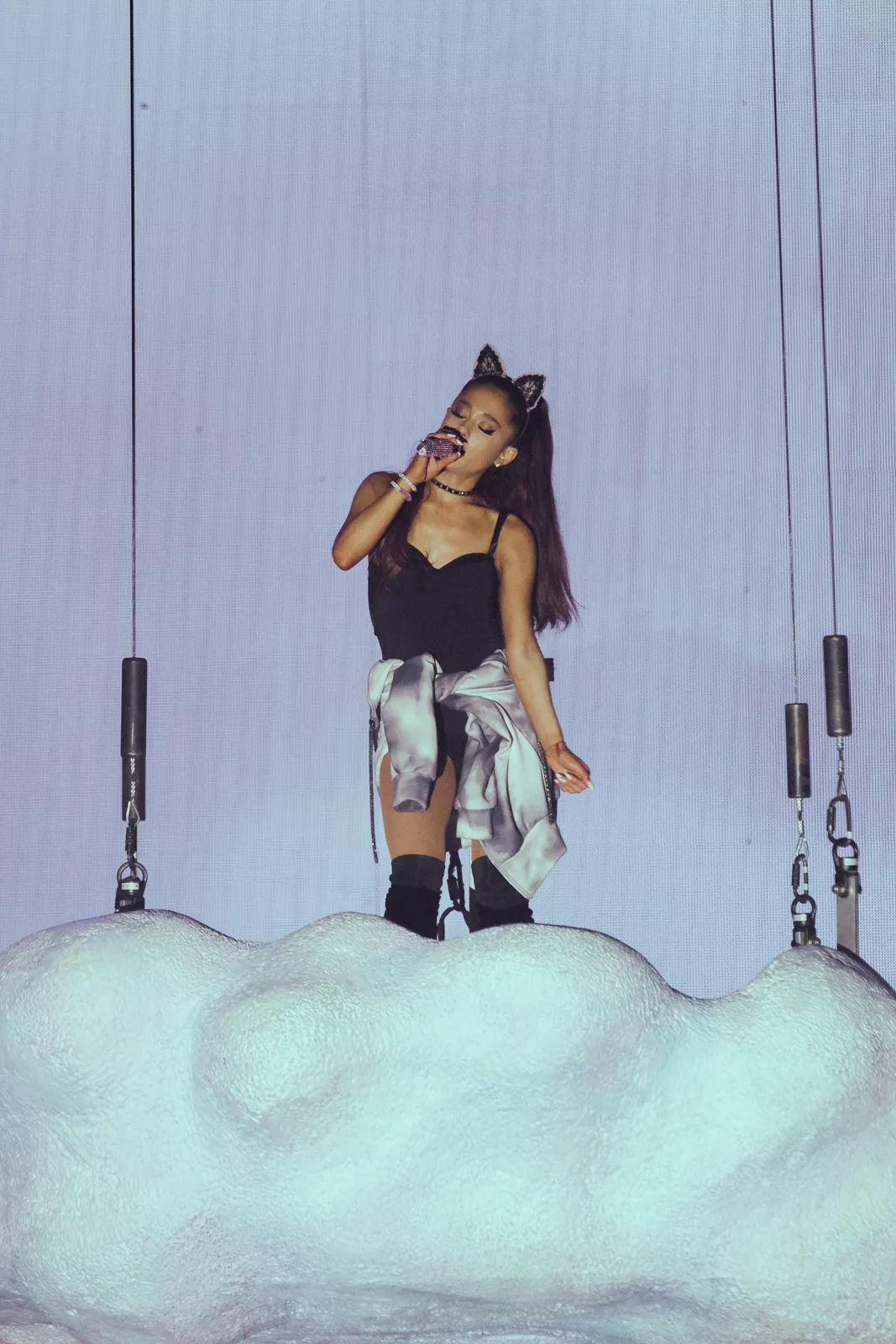 Hør Ariana Grandes titelnummer fra kommende album