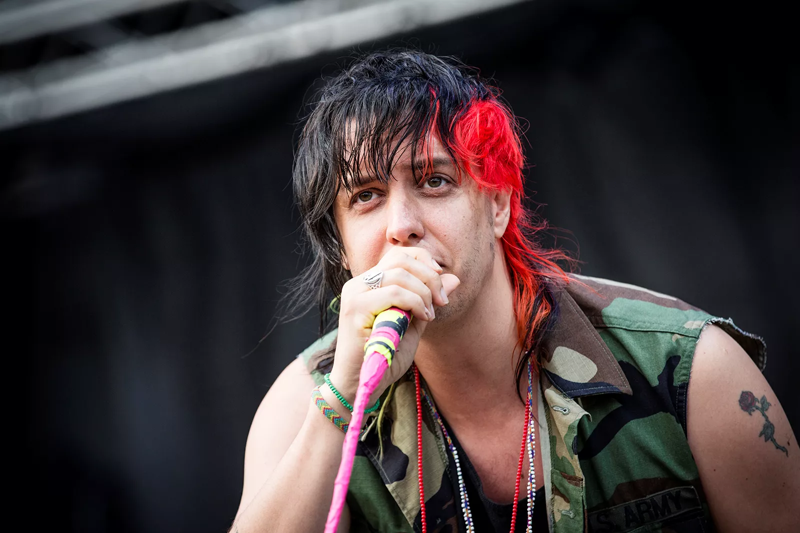 Julian Casablancas og Savages-sanger fortolker Sort Sol