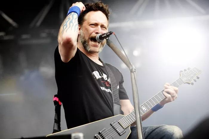 Mustasch: Sonisphere 2011, Saturn