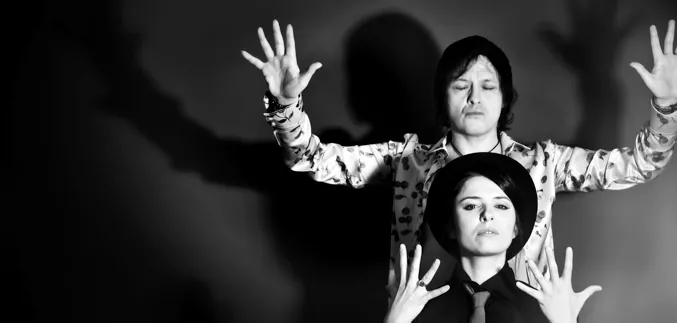 Kira fortæller om Personas debut – sang for sang