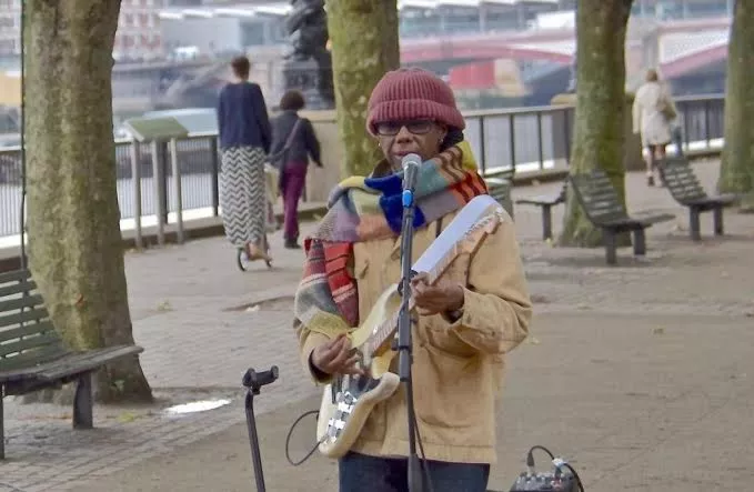 Smukfest-hovednavn spiller for småmønter på gaden
