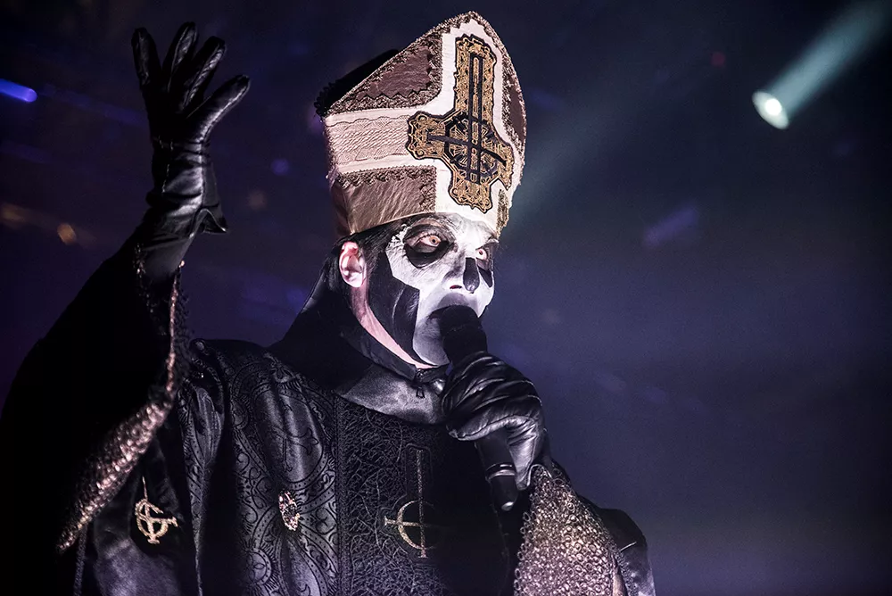 Papa Emeritus III: — Vi skaper et religiøst forum