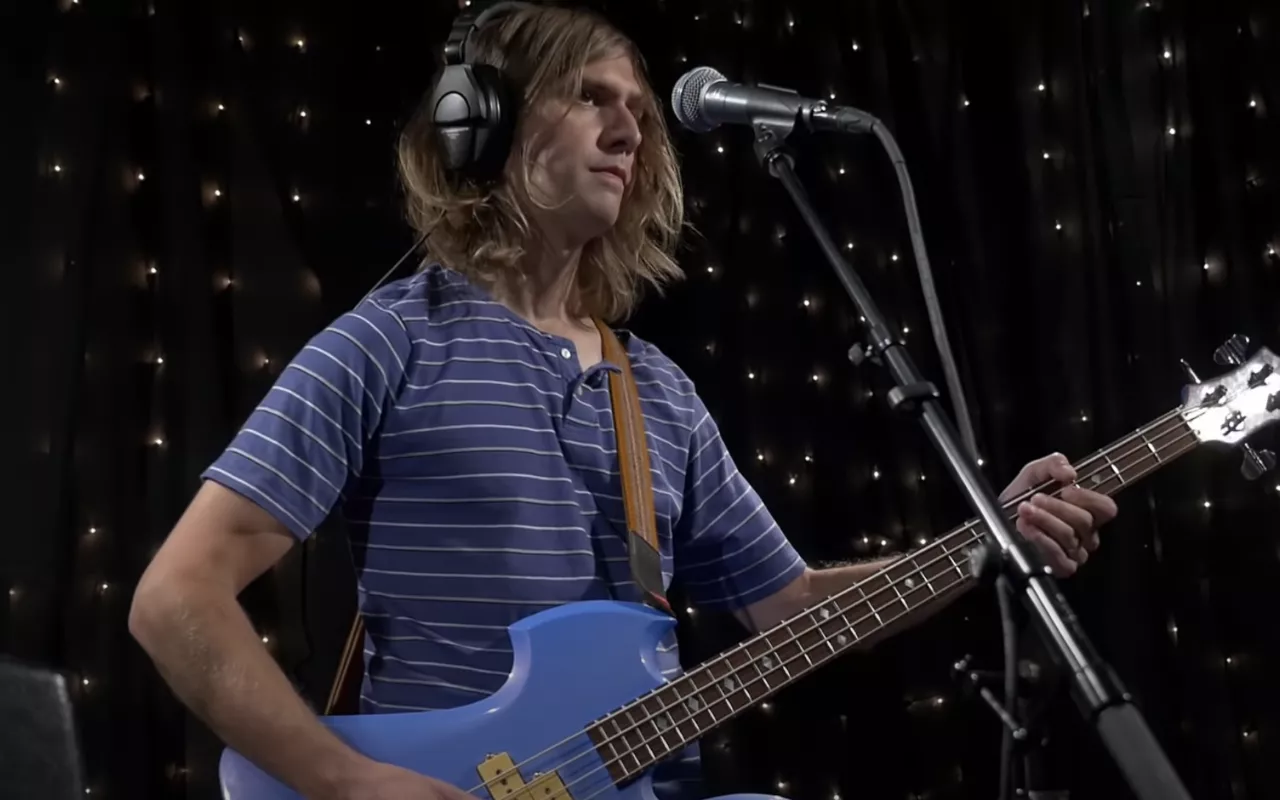 Rob Laakso under Kurt Viles framträdande på Live on KEXP 2015.